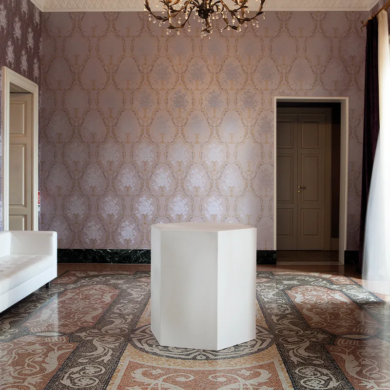 Kloris arredi Icetab tavolo esagonale espositore