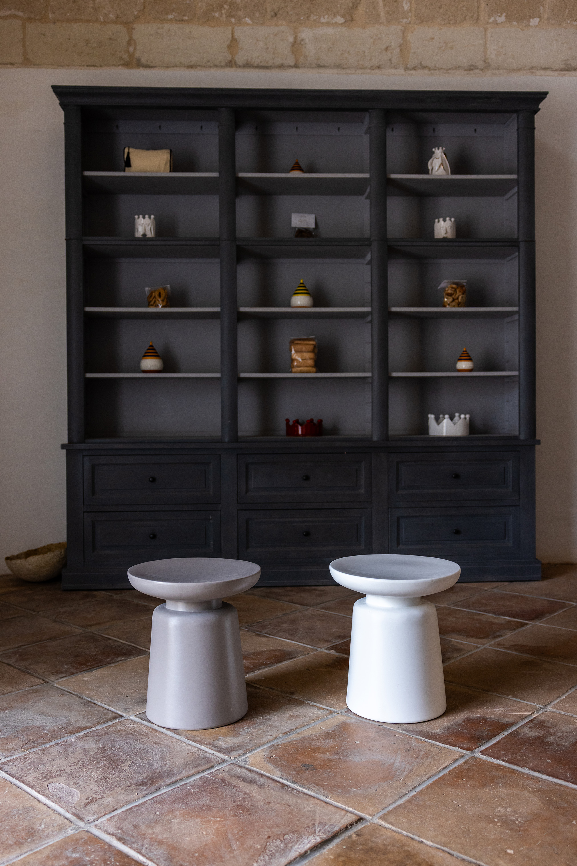 sgabello-basso-tavolino-joy-interno-coppia